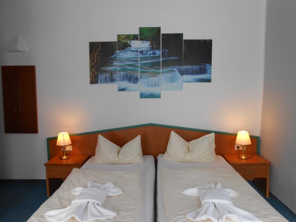 Greenline Ferienhotel Forelle ทาเลอ ภายนอก รูปภาพ